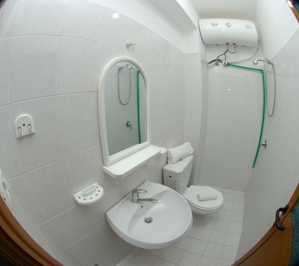 Eduart Apartments Sarandë Exterior foto