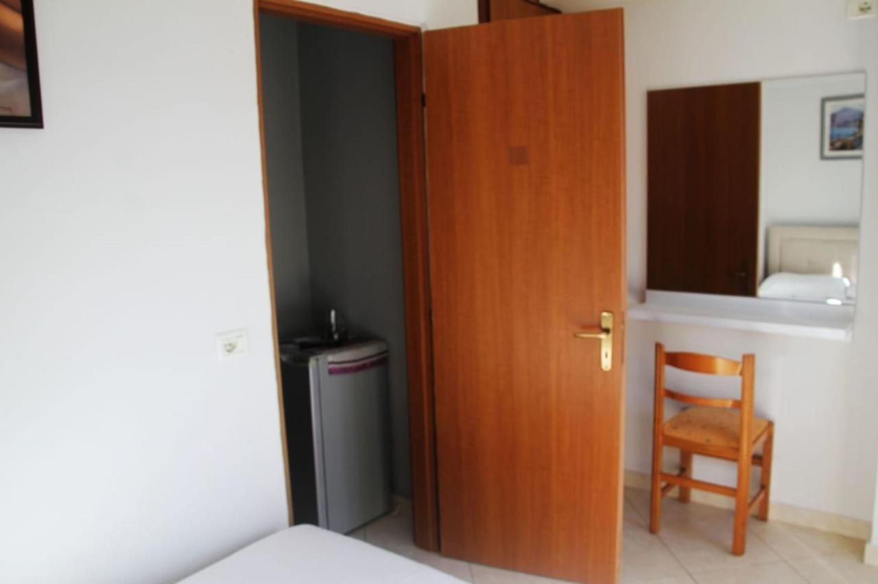 Eduart Apartments Sarandë Exterior foto